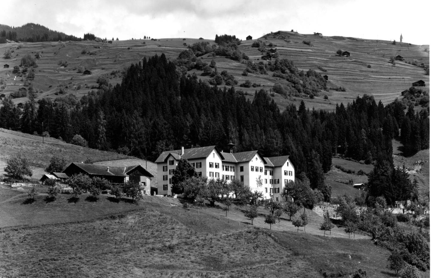 Schluein Bauernhof alt